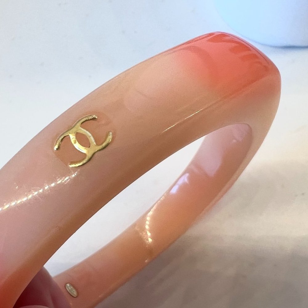 Vintage CHANEL CC Gradient Bangle Bracelet Resin Narrow 01A
